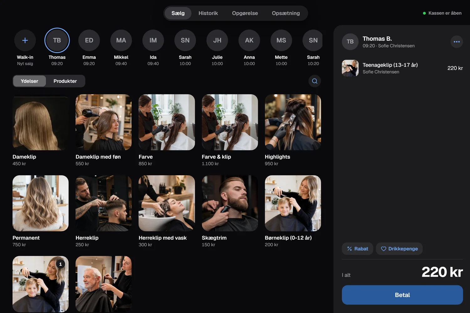 Zently-kassen med dagens kunder, ydelser og en booking klar til betaling